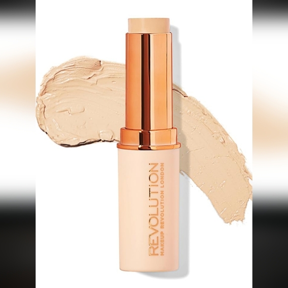 Revolution Foundation Stick - F3 - Picture 1 of 1